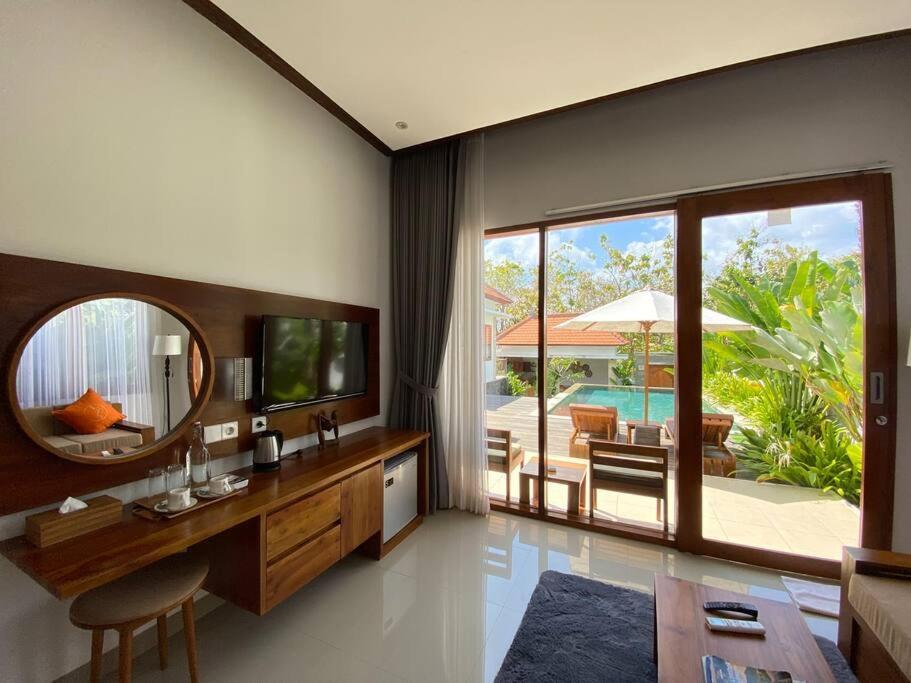 Nau Nusa Villa Batununggul Buitenkant foto
