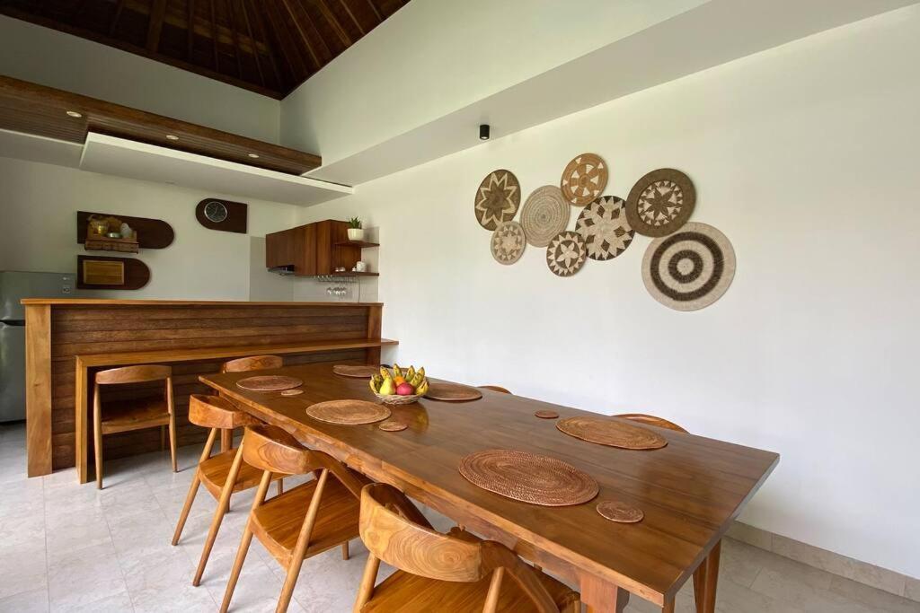 Nau Nusa Villa Batununggul Buitenkant foto
